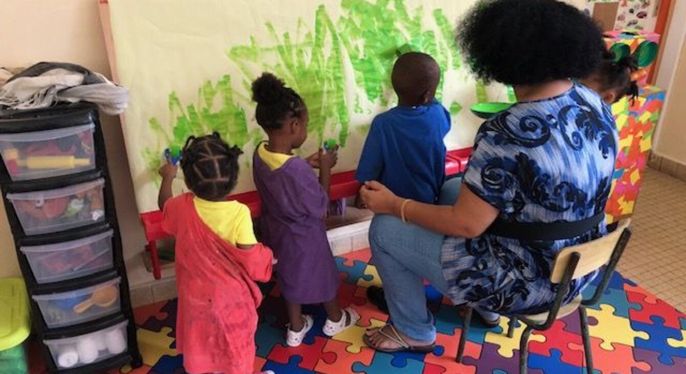 Une classe d'école maternelle